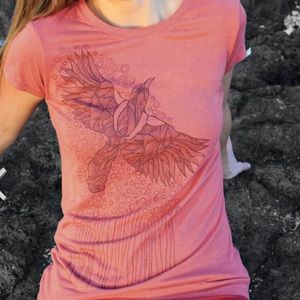 NWT Octopus Ink Magpie Crew Neck Tee Small Red